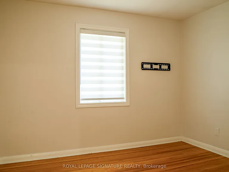 42 Kingsview Blvd — Photo 14