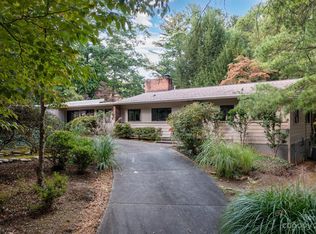 112 Hilltop Rd, Black Mountain, NC 28711