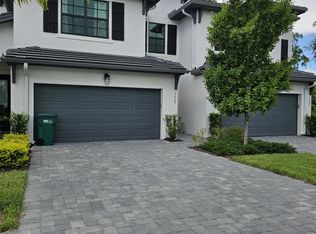 7639 Morgan Way, Naples, FL 34119