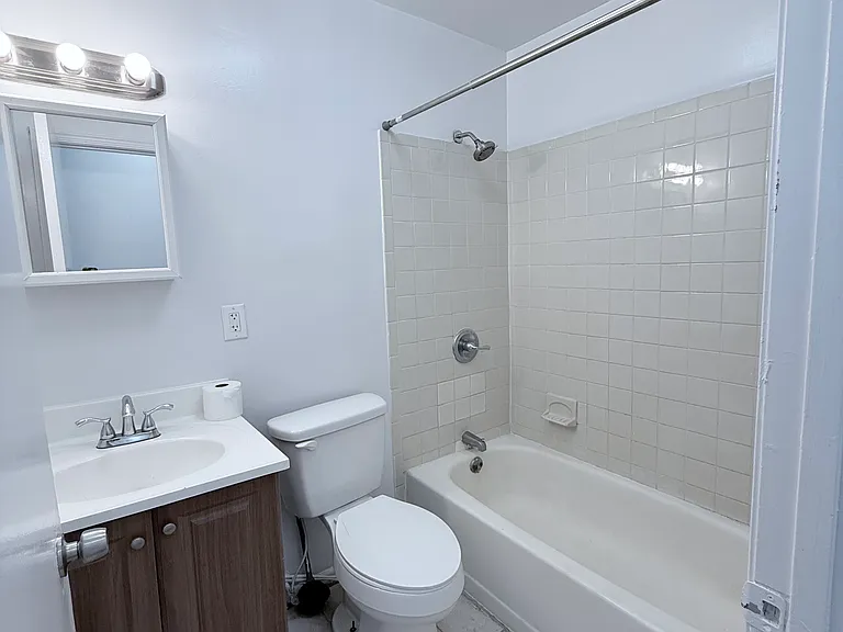 1820 W Fayette St #2 — Photo 11
