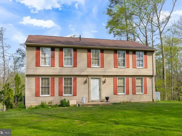 833 N Old Rd, Strasburg, PA 17579