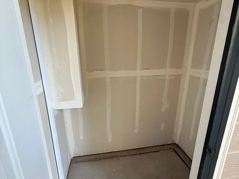 4545 Wheaton Dr #E180 — Photo 21