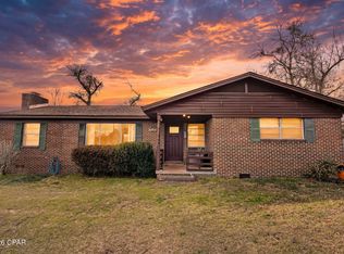 11431 1st St, Youngstown, FL 32466