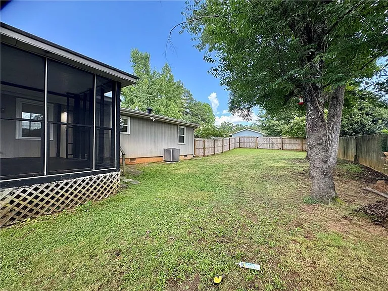 7 Sherwood Loop — Photo 42