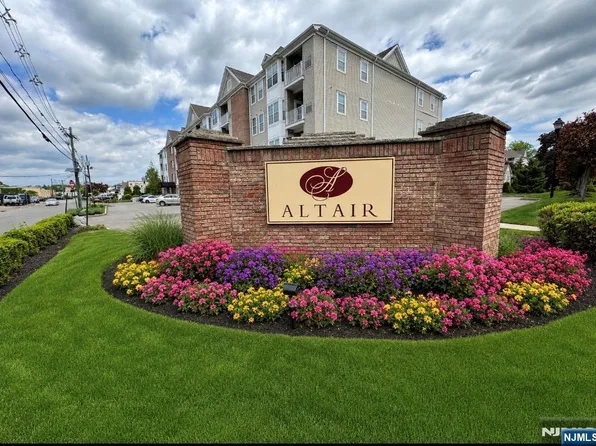 523 Bushes Ln Unit 523, Elmwood Park, NJ 07407