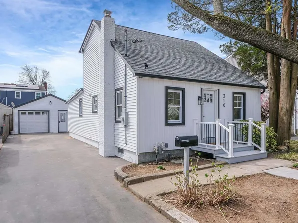 210 N Delaware Avenue, Massapequa, NY 11758