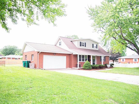 2nd image of 54 Country Place Ln