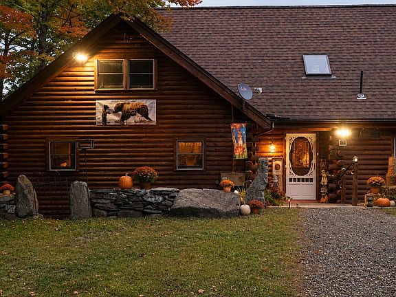 2nd image of 50 Ashuelot Acres Road