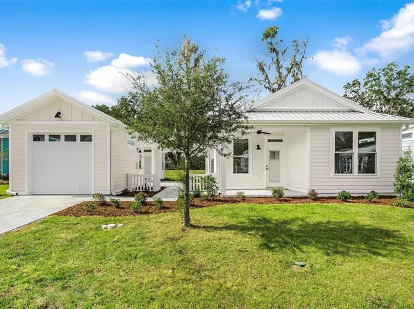 12069 Lakeshore Way, Oxford, FL 34484