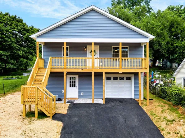 1814 Vinson St, Staunton, VA 24401