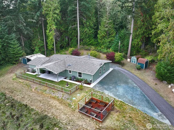 4621 Deer Lake Road, Clinton, WA 98236