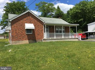1017 Chestnut St, Pottsville, PA 17901