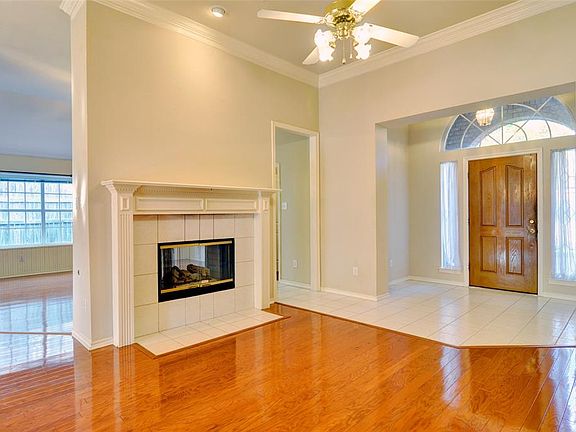 4th image of 7828 Meadowlark Dr