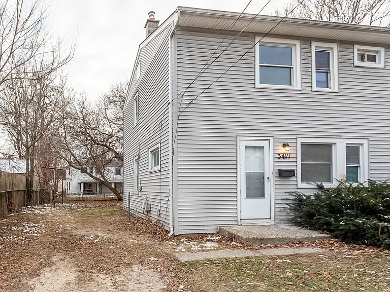 34111 Decatur Ct #34111 — Photo 2