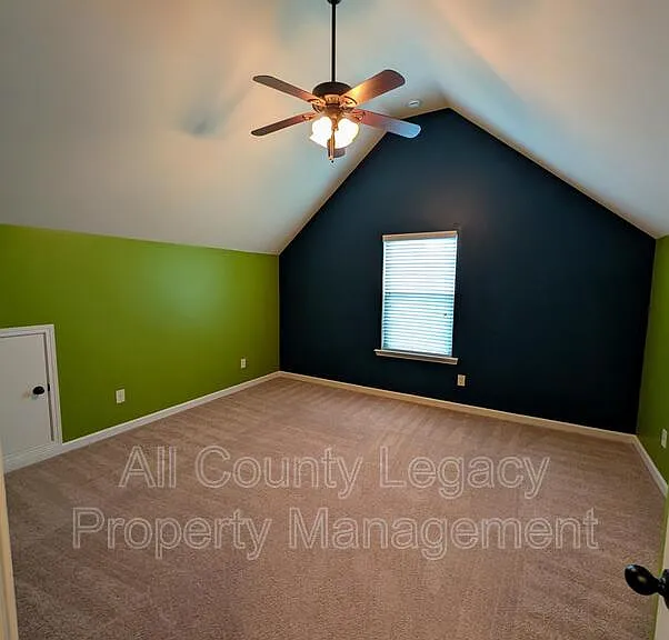 2591 Foxy Dr — Photo 12