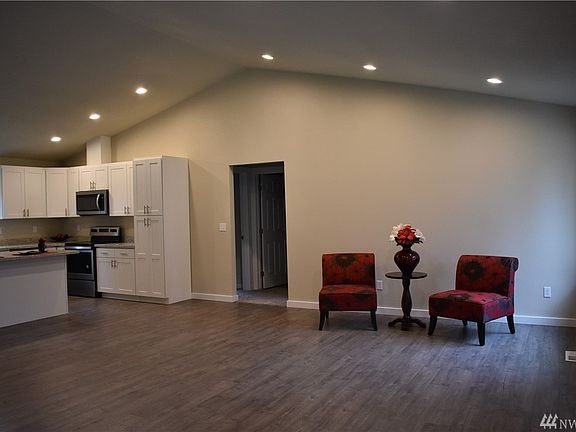 3rd image of 3062 Gold Crescent Ct