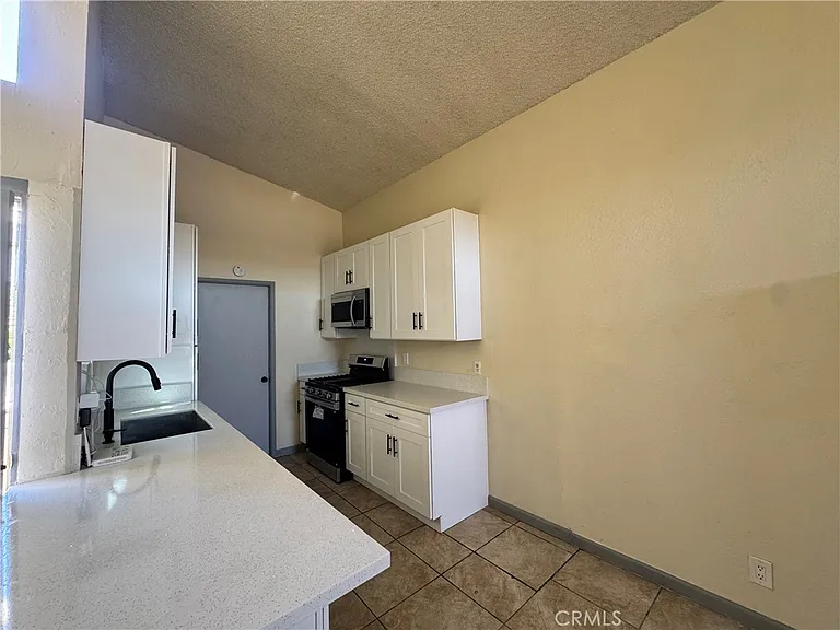 16209 Juniper St #2 — Photo 10