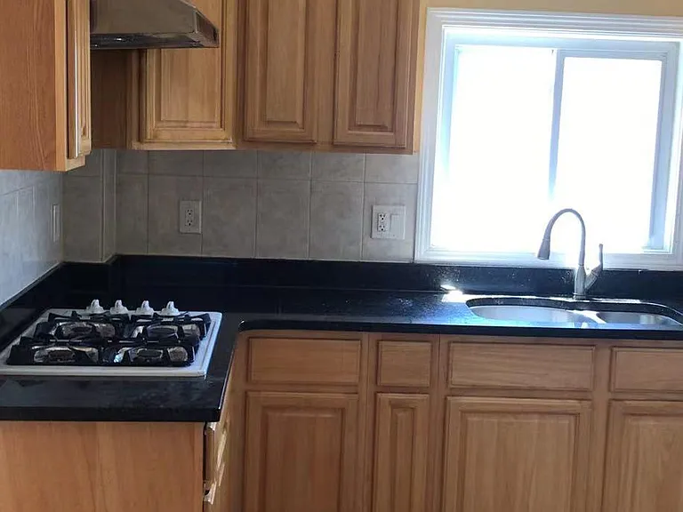 12 Everett St #2 — Photo 7