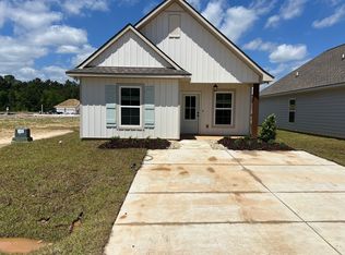 71615 Spike Dr, Madisonville, LA 70447