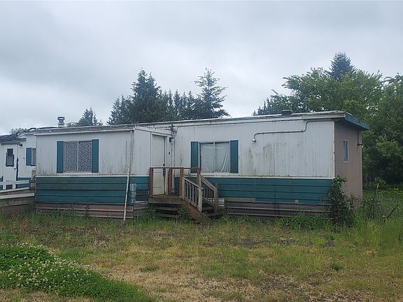 146 Damron Rd. Back of home.>