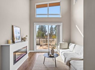 12460 191st St #402, Pitt Meadows, BC