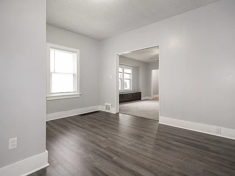 3104 Seymour Ave — Photo 8
