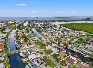 6510 Abaco Dr, Apollo Beach, FL 33572