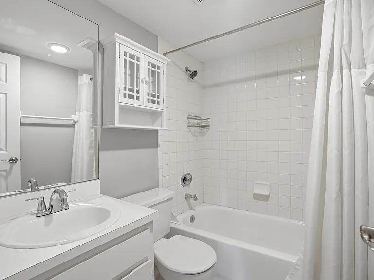 3002 W Cleveland St #B8 — Photo 24
