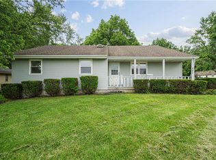 201 E Walnut St, Raymore, MO 64083