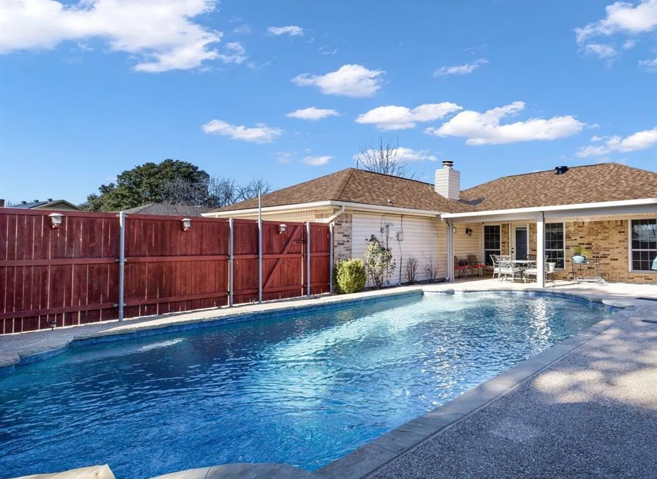 1810 Tiburon Bnd — Photo 3