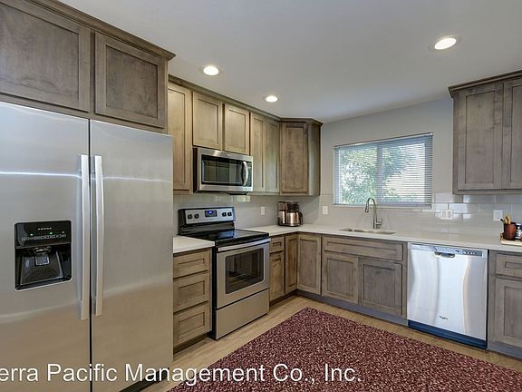 2nd image of 635 Shasta St APT 8