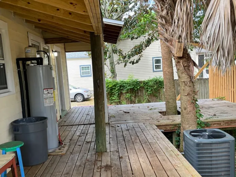 307 E La Rua St — Photo 6