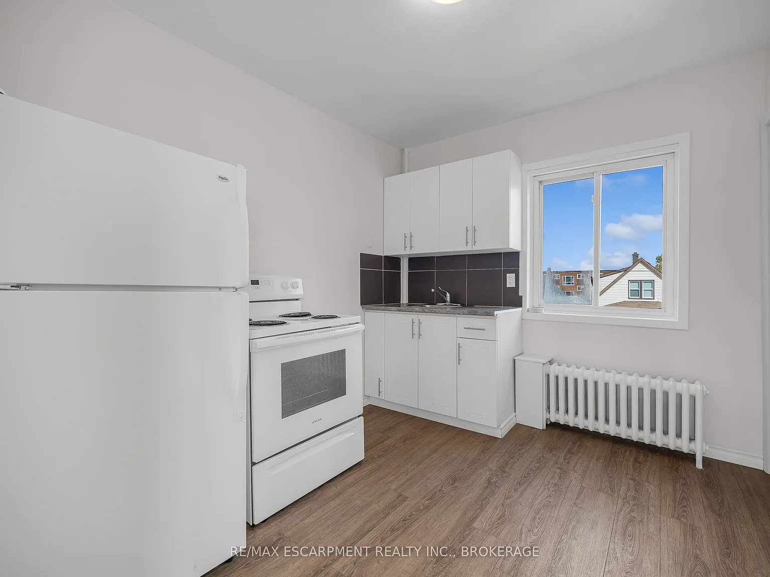 1 bed, $1,350 — Photo 2