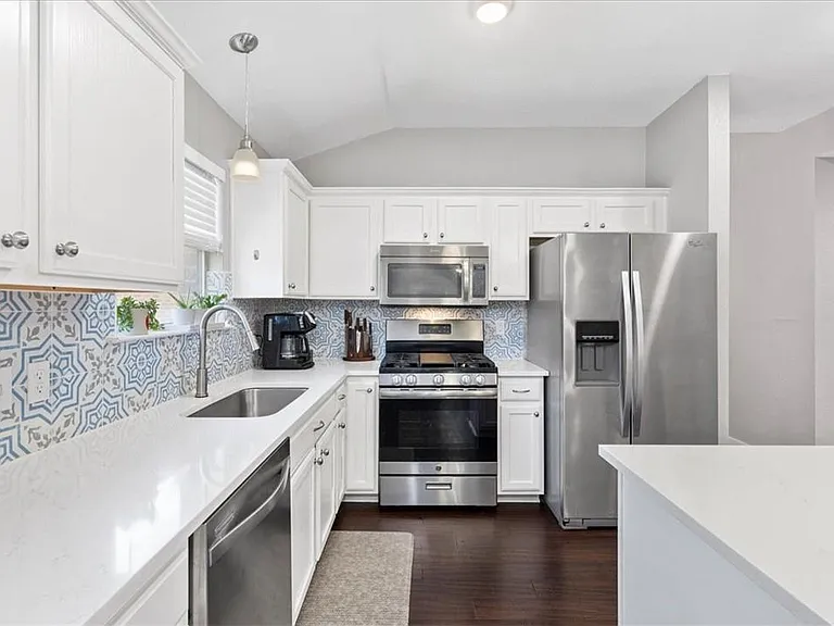 14500 Mowsbury Dr — Photo 10