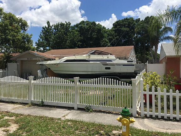 4th image of 7032 Monterron Ln
