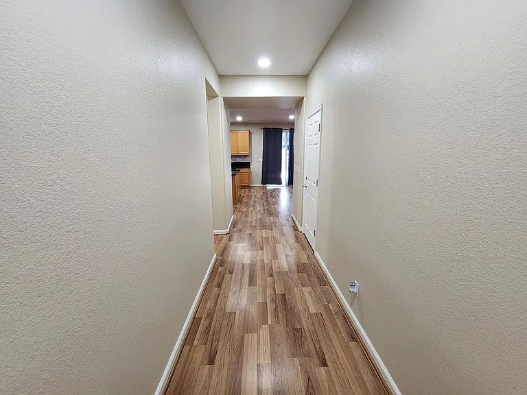 936 Haycastle Ct — Photo 12