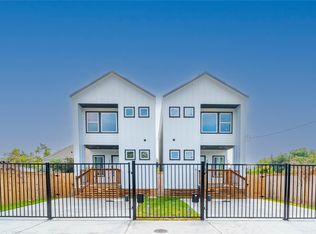 3210 A & B Retta St, Houston, TX 77026