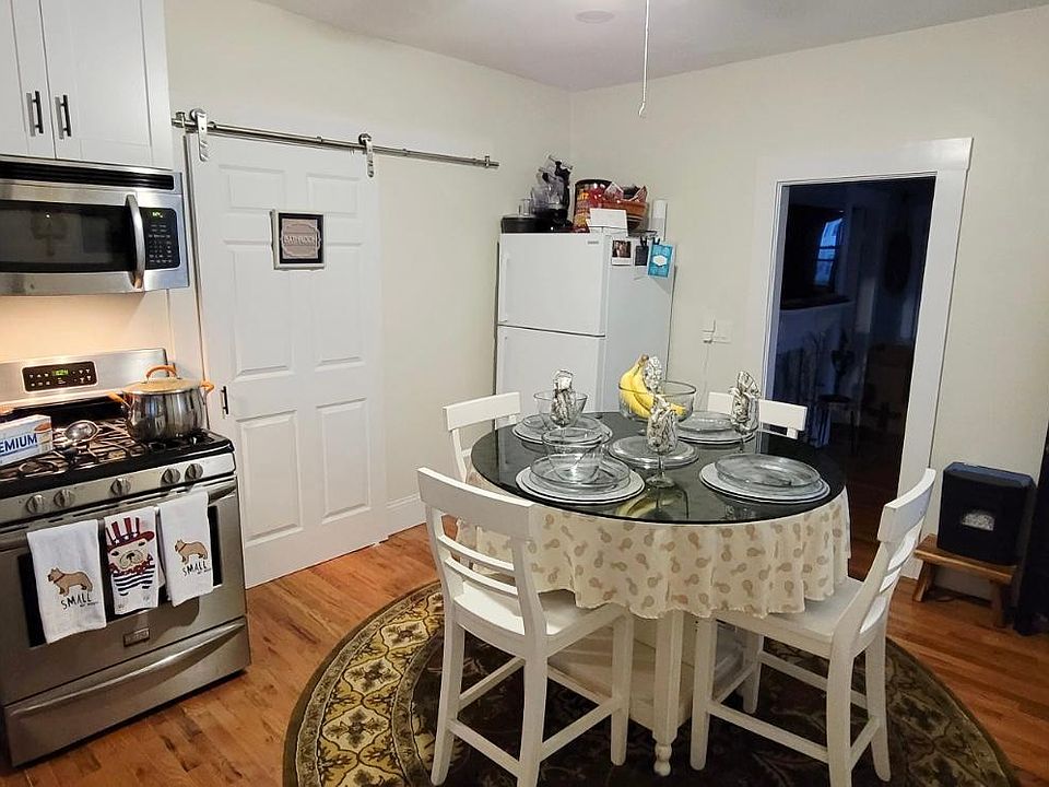 1st image of 80 Walnut Ave Floor 1