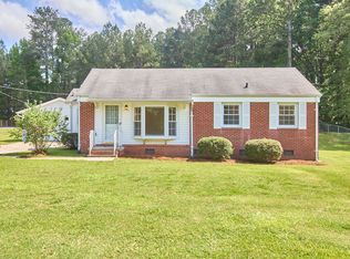 1105 Horseshoe Rd, Durham, NC 27703