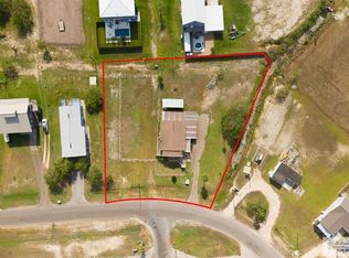 1056 E Port Dr, Port Mansfield, TX 78598