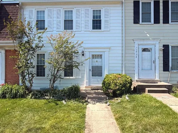 11748 Trophy Ct, Germantown, MD 20876