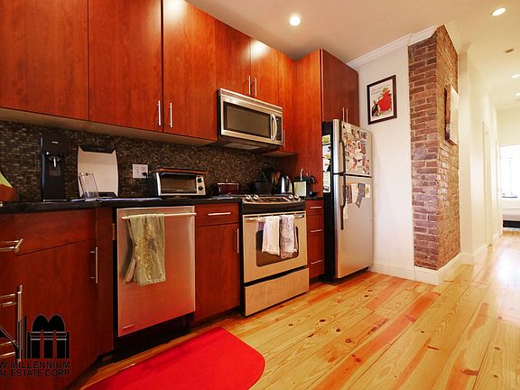 5th image of 599 President St #3
