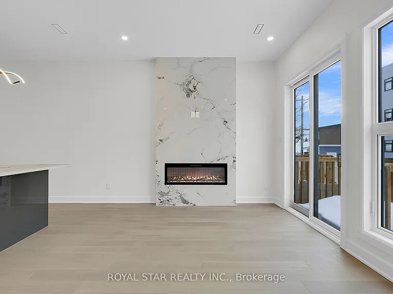 553 Mutual St — Photo 8