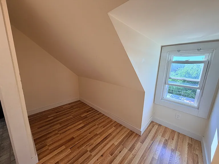 545 Broadway #3 — Photo 10