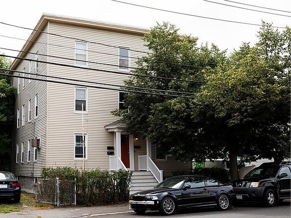 2nd image of 211 Jefferson Ave