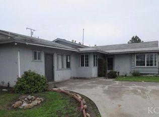 1564 Bluejay Cir, Hanford, CA
