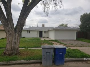 2746 E Swift Ave, Fresno, CA 93726