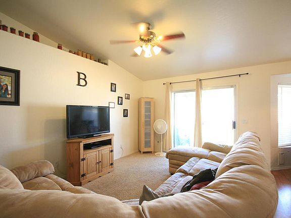 5th image of 4926 E Sandwick Dr
