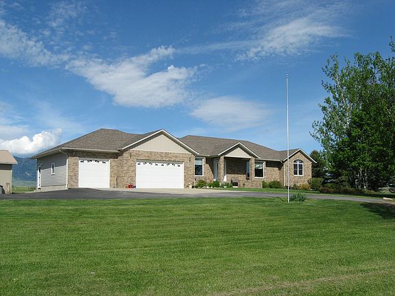 32 Whitetail Lane
