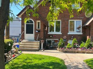 1285 Parent Ave, Windsor, ON N8X 4J1
